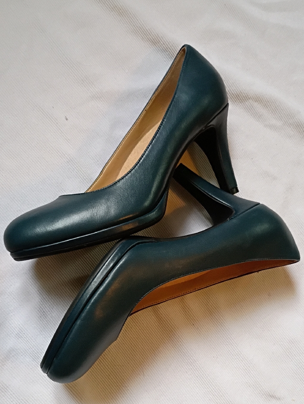 Naturalizer Michelle Navy Blue Classic Pump - Picture 4 of 9